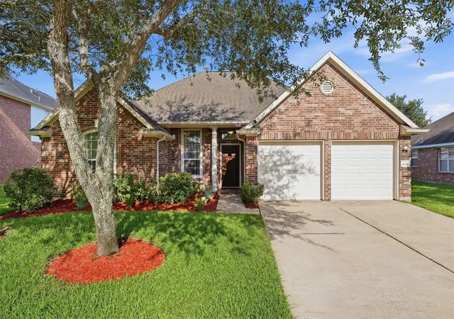 2nd image of 4018 Aerial Brook Trl, Fresno, TX 77545 | MLS# 48887133