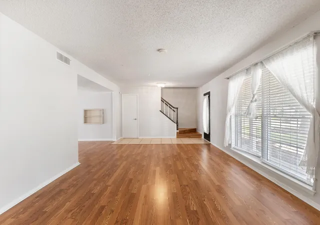5th image of 2025 Tupper Lake Ln, Bay City, TX 77414 | MLS# 85668773