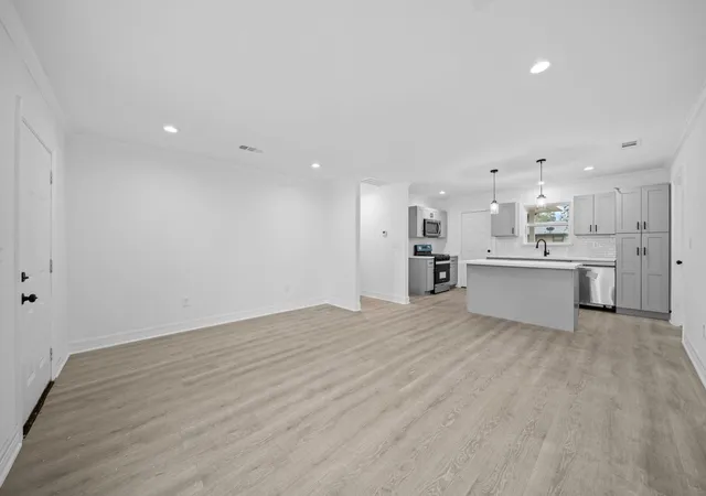 2nd image of 4930 Gren St, Houston, TX 77021 | MLS# 62049199