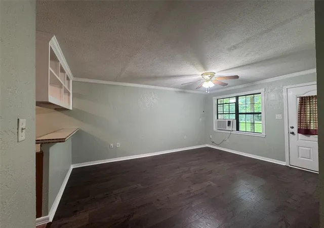 5th image of 141 Hogan, Livingston, TX 77351 | MLS# 58921853