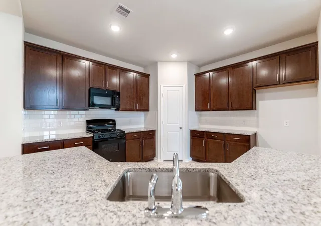 Homes for sale in Iowa Colony, TX | 2710 Jasper Oaks Dr, Iowa Colony, TX 77583 | MLS# 29681531