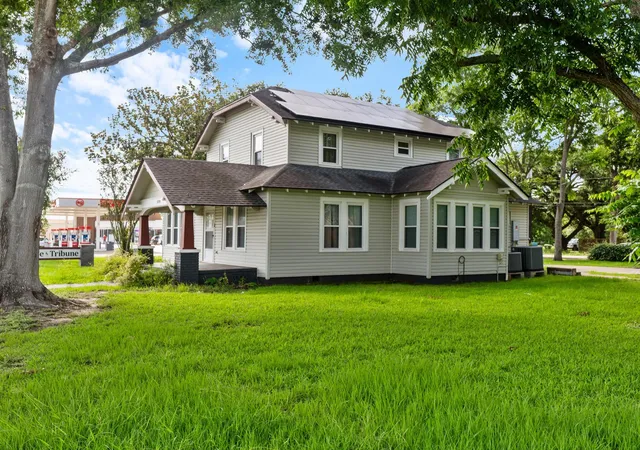 image of 1320 7th St, Bay City, TX 77414 | MLS# 29127980