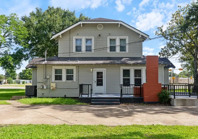 image of 1320 7th St, Bay City, TX 77414 | MLS# 29127980