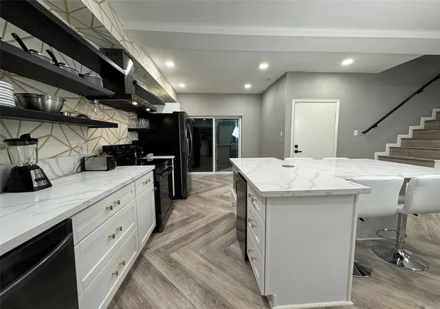 4th image of 1115 Augusta Dr #38, Houston, TX 77057 | MLS# 91357873