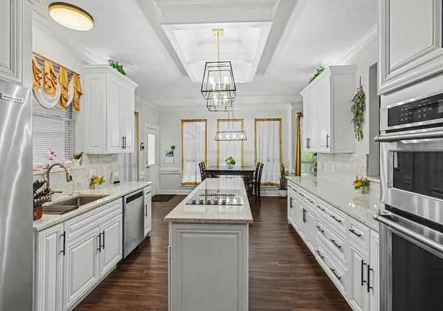 3rd image of 17906 Saint Helen Ct, Spring, TX 77379 | MLS# 53594706