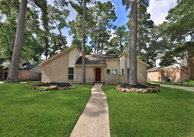 Homes for sale in Kingwood, TX | 2034 Lakeville Dr, Kingwood, TX 77339 | MLS# 47511453