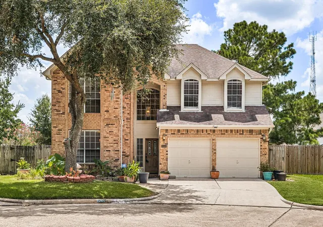 Photo 2 of Single family home for sale at 9046 Fairbloom Ln, Houston, TX 77040 | MLS# 84307765 | Listing updated on 2026-08-18