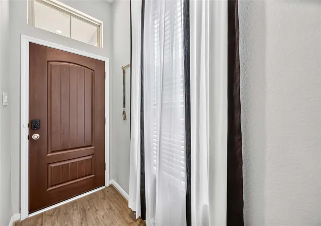 4th image of 15530 Bollardpoint Ln, Houston, TX 77053 | MLS# 92847373