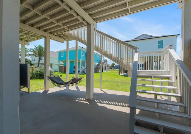 Photo 4 of Single family home for sale at 22811 Miramar St, Galveston, TX 77554 | MLS# 90130417 | Listing updated on 2026-06-17