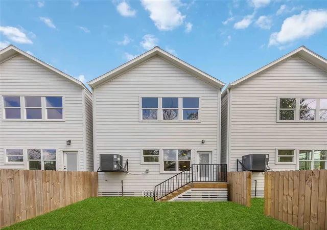 Homes for sale in Houston, TX | 2303 Staples St, Houston, TX 77026 | MLS# 84100056