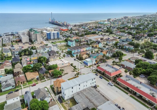 3rd image of 1716 23Rd St #B, Galveston, TX 77550 | MLS# 88059824