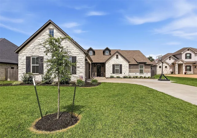 2nd image of 3333 Stoneleigh Rd, Bryan, TX 77808 | MLS# 44000452