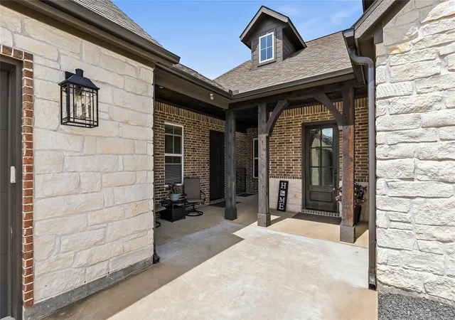 3rd image of 3333 Stoneleigh Rd, Bryan, TX 77808 | MLS# 44000452