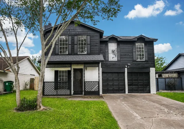 Photo 1 of Sale Pending at 3435 Overcross Dr, Houston, TX 77045 | MLS# 67575089 | Listing updated on 2026-09-08