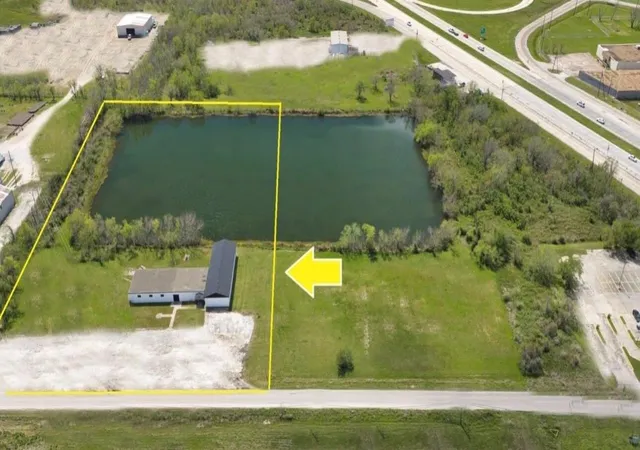 44th image of 238 Johnson Cook Rd, Clute, TX 77531 | MLS# 48156639