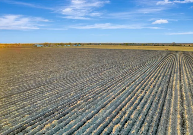 2nd image of 5629 Us 59 S, Edna, TX 77957 | MLS# 54845657