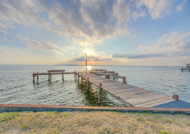 2nd image of 445 Carolcrest Ln, Livingston, TX 77351