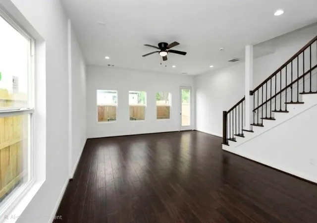 3rd image of 4012 Mckinley St, Houston, TX 77051 | MLS# 41321579