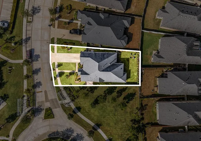 Photo 2 of Sale Pending at 10095 Preserve Way, Conroe, TX 77385 | MLS# 38635817 | Listing updated on 2026-09-04