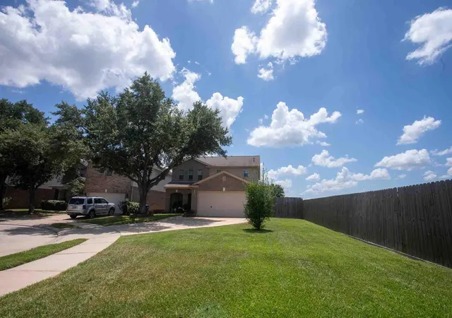 Photo 3 of Single family home for sale at 29619 N Legends Bnd Ln, Spring, TX 77386 | MLS# 54925063 | Listing updated on 2026-08-02