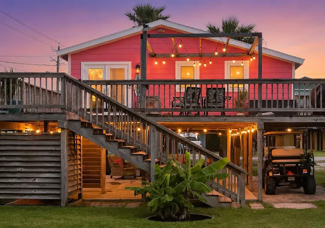 Homes for sale in Surfside Beach, TX | 314 Crab St, Surfside Beach, TX 77541 | MLS# 84982644