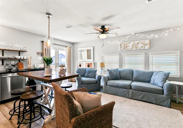 Homes for sale in Surfside Beach, TX | 314 Crab St, Surfside Beach, TX 77541 | MLS# 84982644