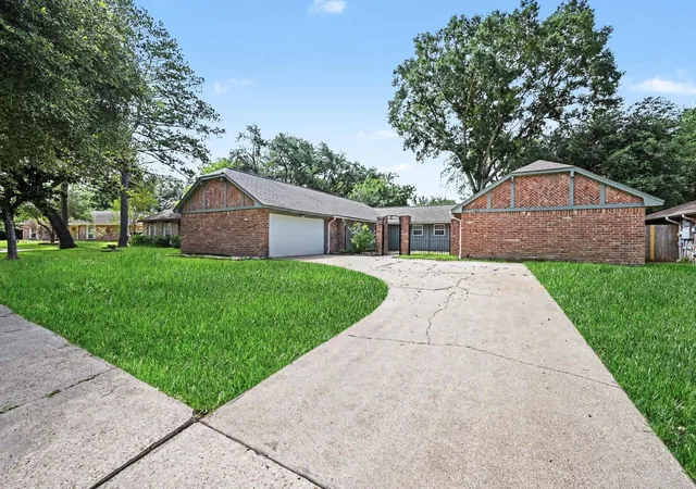 Photo 3 of Single family home for sale at 12615 Amado Dr, Houston, TX 77065 | MLS# 63139378 | Listing updated on 2026-09-10
