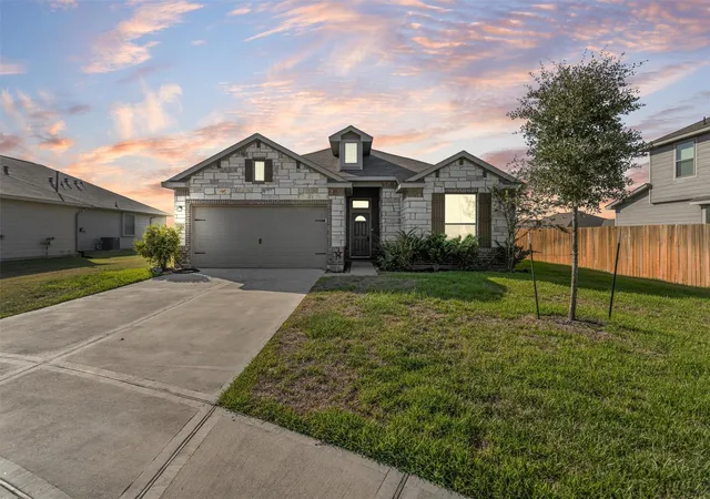 Photo 1 of Single family home for sale at 503 Turtle Dove Dr, Sealy, TX 77474 | MLS# 76746855 | Listing updated on 2026-08-29
