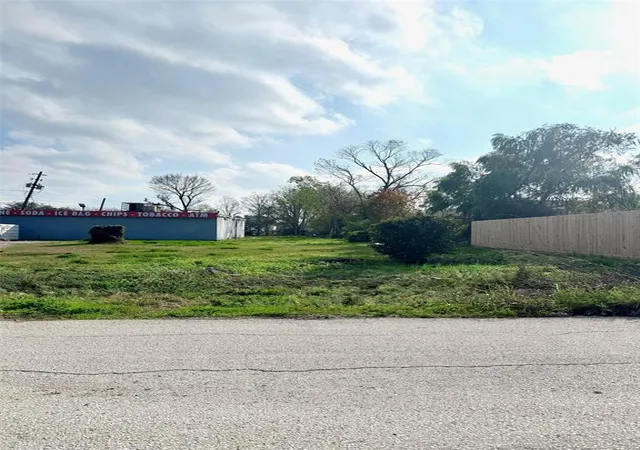 Photo 1 of Land for sale at 0 Stassen St, Houston, TX 77051 | MLS# 8299091 | Listing updated on 2025-12-22