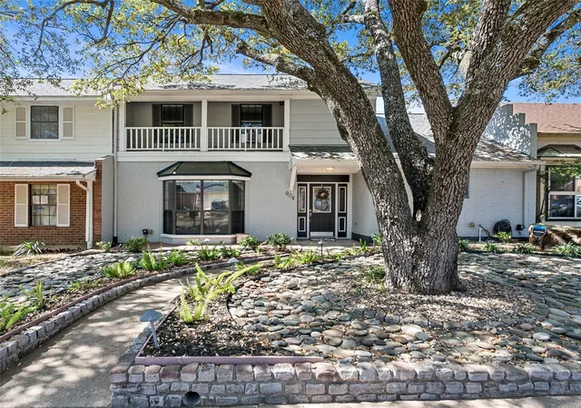 1st image of 904 Bob White St, Bryan, TX 77802 | MLS# 66888231