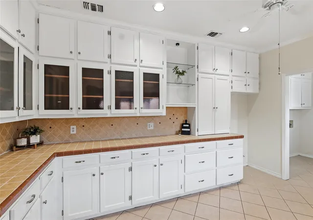 3rd image of 904 Bob White St, Bryan, TX 77802 | MLS# 66888231