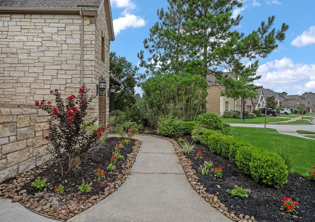 Photo 4 of Single family home for sale at 28680 Clear Woods Dr, Spring, TX 77386 | MLS# 36053001 | Listing updated on 2026-09-19
