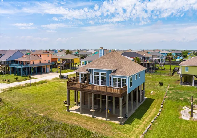 Photo 3 of Single family home for sale at 774 Wommack, Crystal Beach, TX 77650 | MLS# 11854174 | Listing updated on 2026-05-04