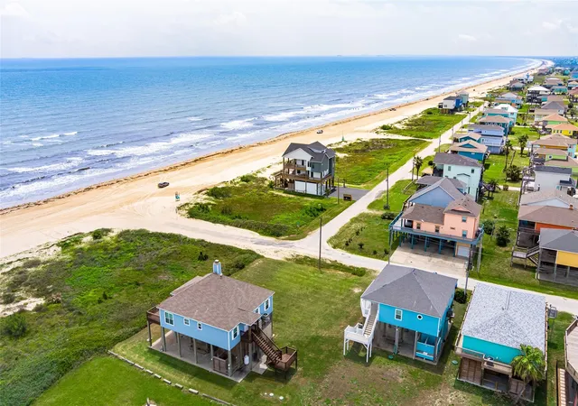 Photo 3 of Single family home for sale at 774 Wommack, Crystal Beach, TX 77650 | MLS# 11854174 | Listing updated on 2026-05-04
