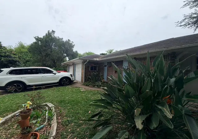 2nd image of 8910 Neff St, Houston, TX 77036 | MLS# 56475274