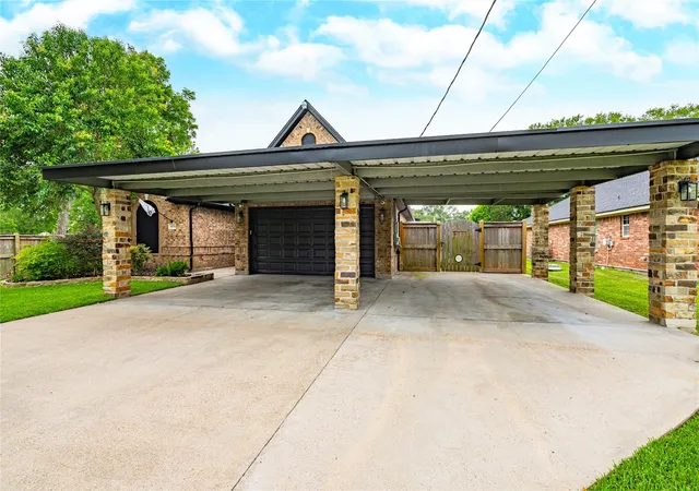 Homes for sale in Santa Fe, TX | 4004 Peck St, Santa Fe, TX 77517 | MLS# 25692650