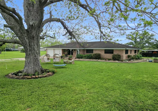 1st image of 112 County Road 152, Bay City, TX 77414 | MLS# 97024211