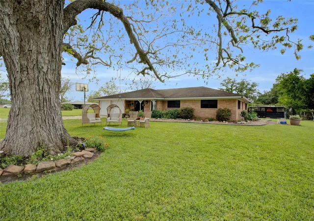 2nd image of 112 County Road 152, Bay City, TX 77414 | MLS# 97024211