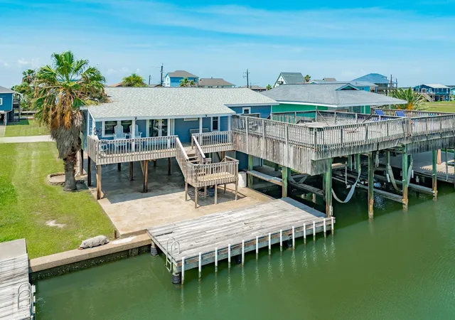 Photo 1 of Single family home for sale at 207 Galleon, Freeport, TX 77541 | MLS# 76041732 | Listing updated on 2026-08-28