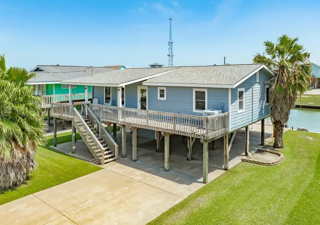 Photo 2 of Single family home for sale at 207 Galleon, Freeport, TX 77541 | MLS# 76041732 | Listing updated on 2026-08-28