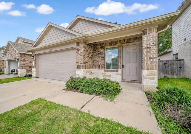 Photo 3 of Sale Pending at 14950 Cypress Holw Dr, New Caney, TX 77357 | MLS# 11613567 | Listing updated on 2026-09-14