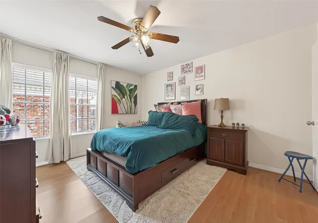Photo 2 of Condo for sale at 2822 Briarhurst Dr #52, Houston, TX 77057 | MLS# 42969091 | Listing updated on 2026-10-08