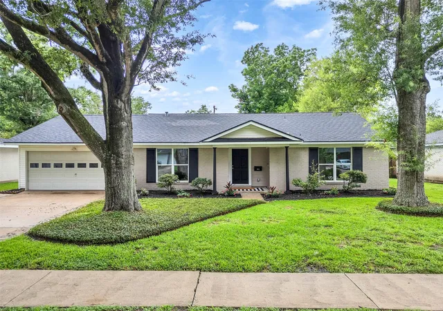 Homes for sale in La Porte, TX | 10315 Winding Trail Rd, La Porte, TX 77571 | MLS# 35348530