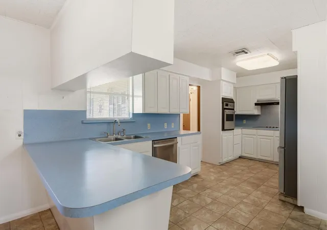 5th image of 302 Village Dr, Sugar Land, TX 77498 | MLS# 7380765