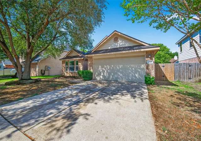 Photo 3 of Single family home for sale at 4630 Twisting Rd, Houston, TX 77084 | MLS# 76479823 | Listing updated on 2026-06-14