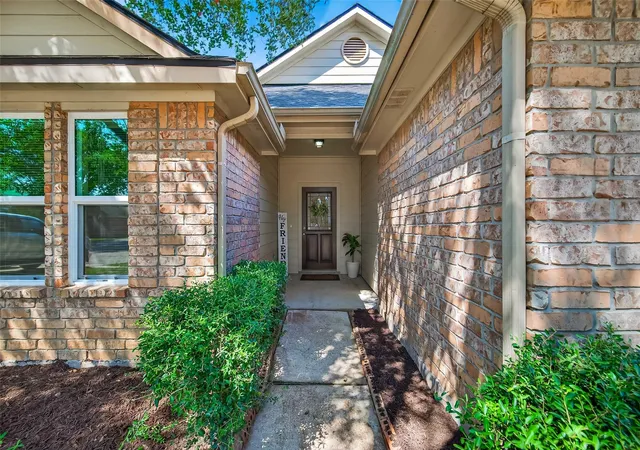Photo 3 of Single family home for sale at 4630 Twisting Rd, Houston, TX 77084 | MLS# 76479823 | Listing updated on 2026-06-14