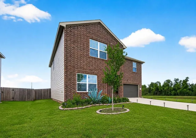 Photo 3 of Single family home for sale at 4602 Highland Crst Dr, Richmond, TX 77469 | MLS# 37231205 | Listing updated on 2026-09-24