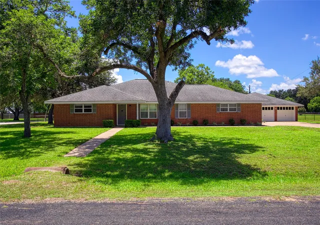 Photo 1 of Sale Pending at 502 Cannon Rd, Victoria, TX 77904 | MLS# 62197734 | Listing updated on 2026-09-15