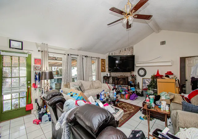 Photo 3 of Single family home for sale at 4019 Brookhead Trl, Houston, TX 77066 | MLS# 67037229 | Listing updated on 2026-09-18