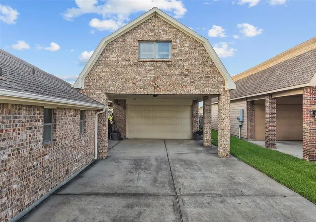 Homes for sale in League City, TX | 2028 Verde Valley Dr, League City, TX 77573 | MLS# 40515962